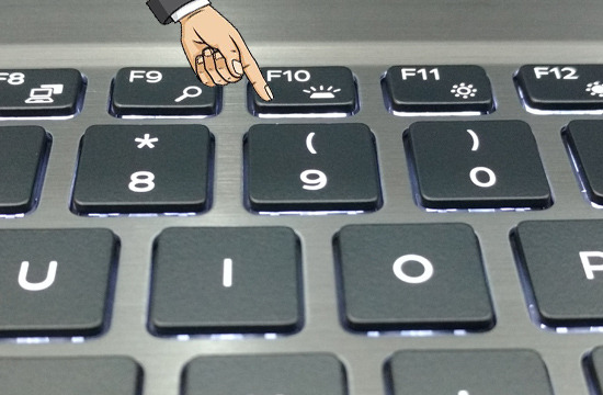 Dùng tổ hợp phím Fn + F5; ALT + F10; Fn + F10 hoặc F10