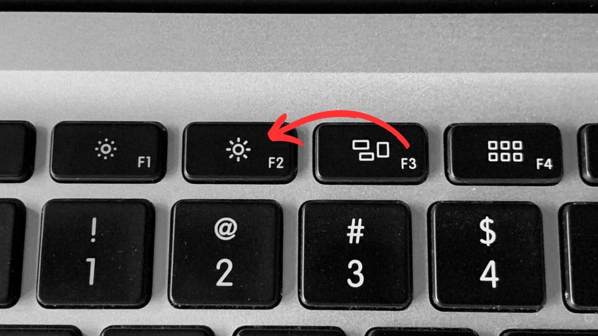 Hướng dẫn cách bật đèn bàn phím laptop HP bật bằng Keyboard Illumination bước 1