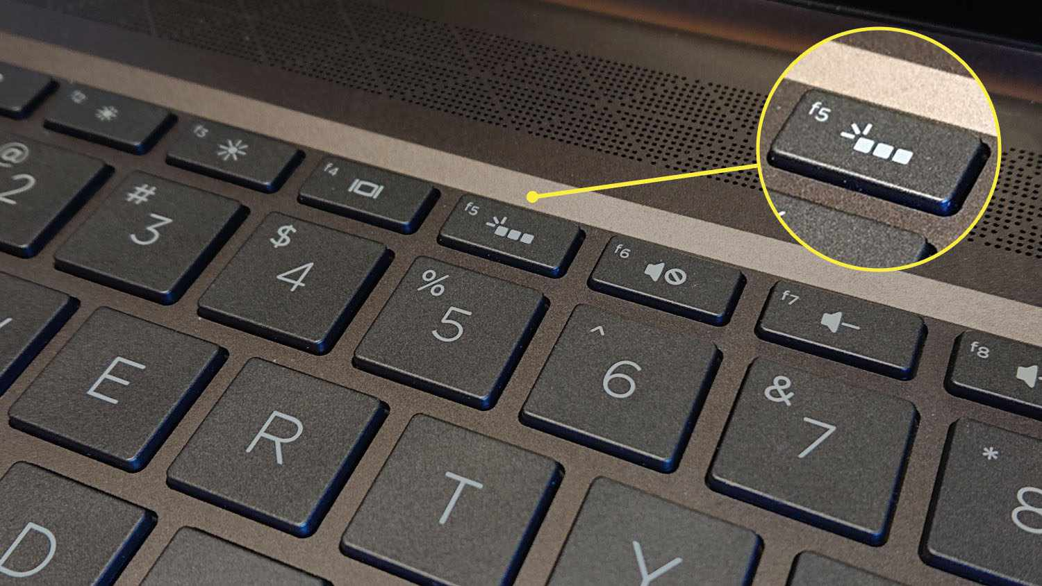 Hướng dẫn 3 cách bật đèn bàn phím laptop Lenovo đơn giản